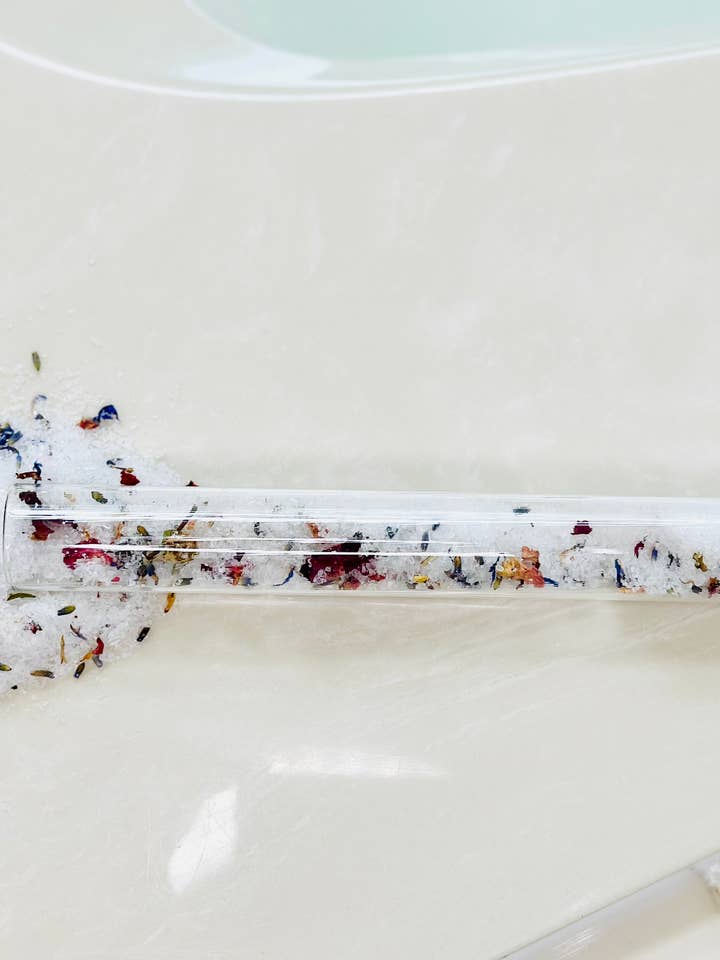 Bestseller Salt Soak Tubes in gemischter Verpackung für den Großhandel von Salt & Sage Apothecary