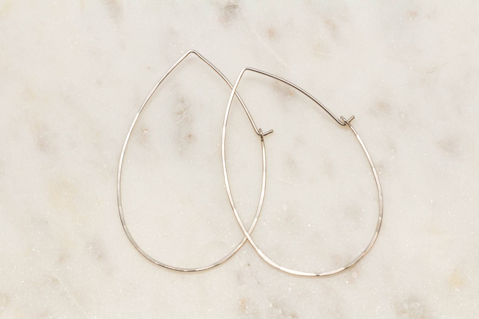 Tumbleweed Shop and Studio LLC - Wholesale Hangende/ronde oorbellen - Klassieke druppelhoepels1