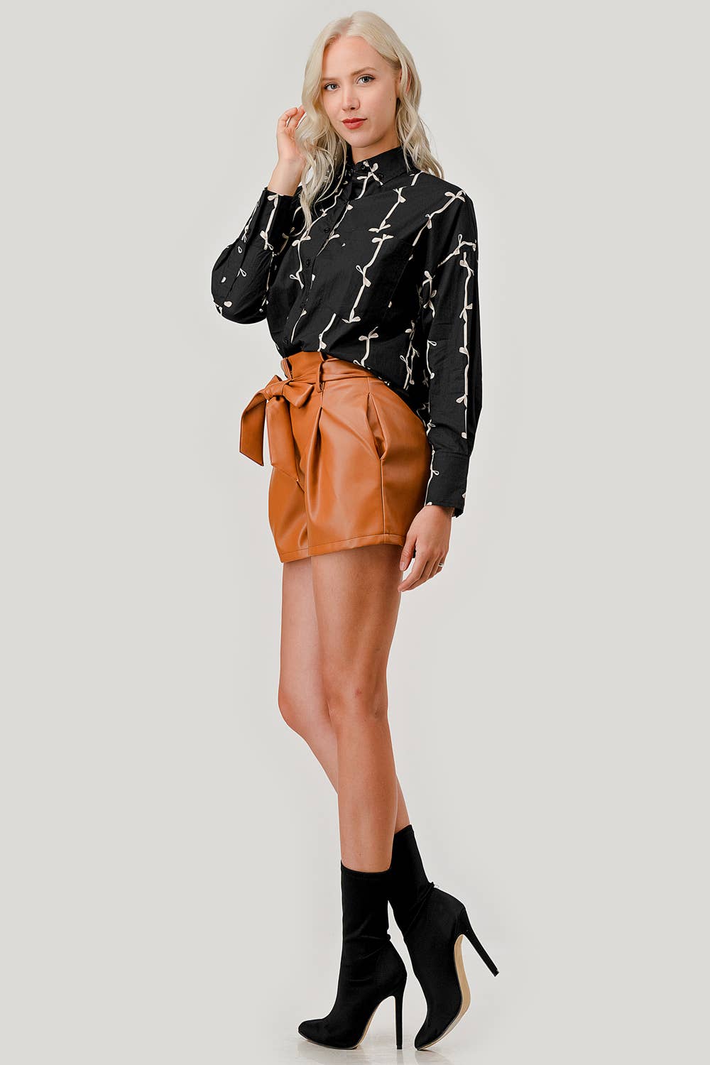 GeeGee x Lovelo - Wholesale Button Down Shirt - Women's - Ribbon Stripe Pattern Button-Up Shirt, OT5091813