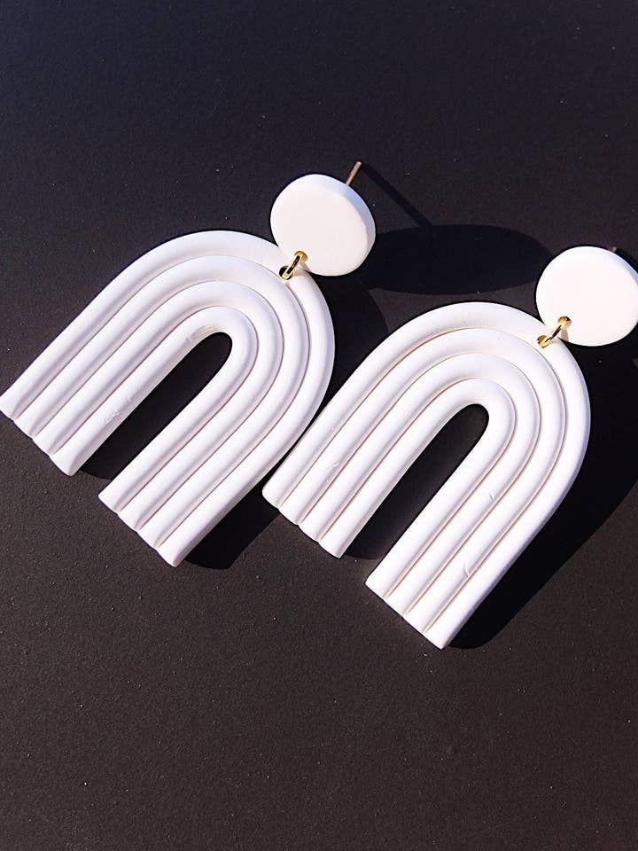 Pendientes colgantes con diseño de arcoíris para venta al por mayor de Muni Muni