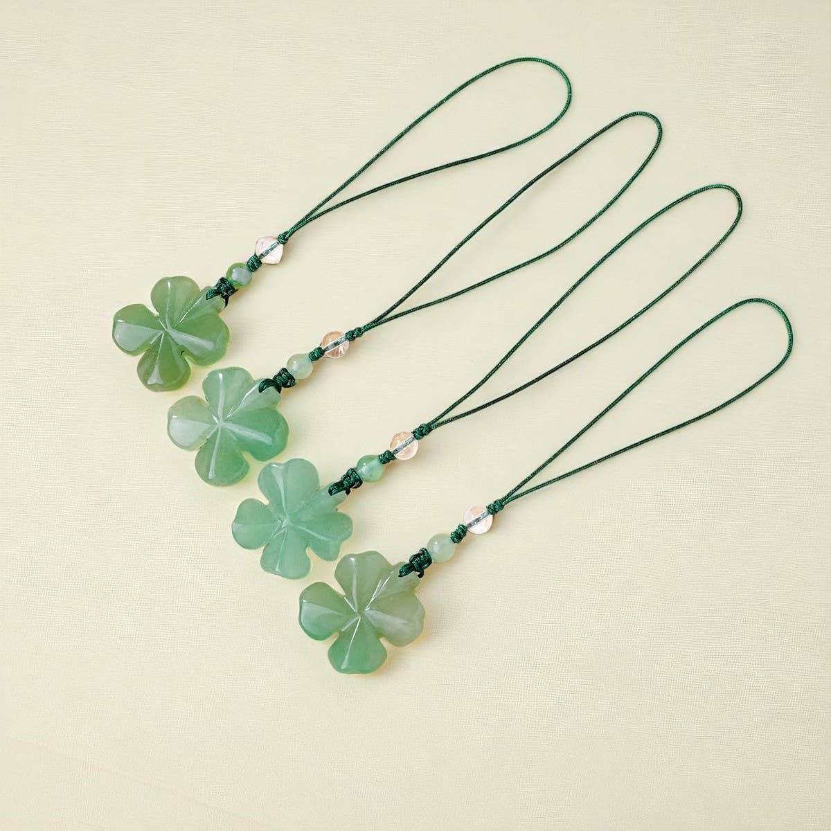 Crystolver (We Cover All Import Fees) – wholesale Keychain – Unisex – Aventurine Crystal Four Leaf Clover Keychain1