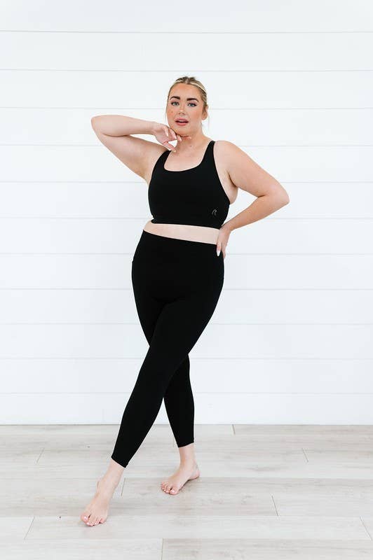 Black Athletic Leggings for wholesale on Faire2