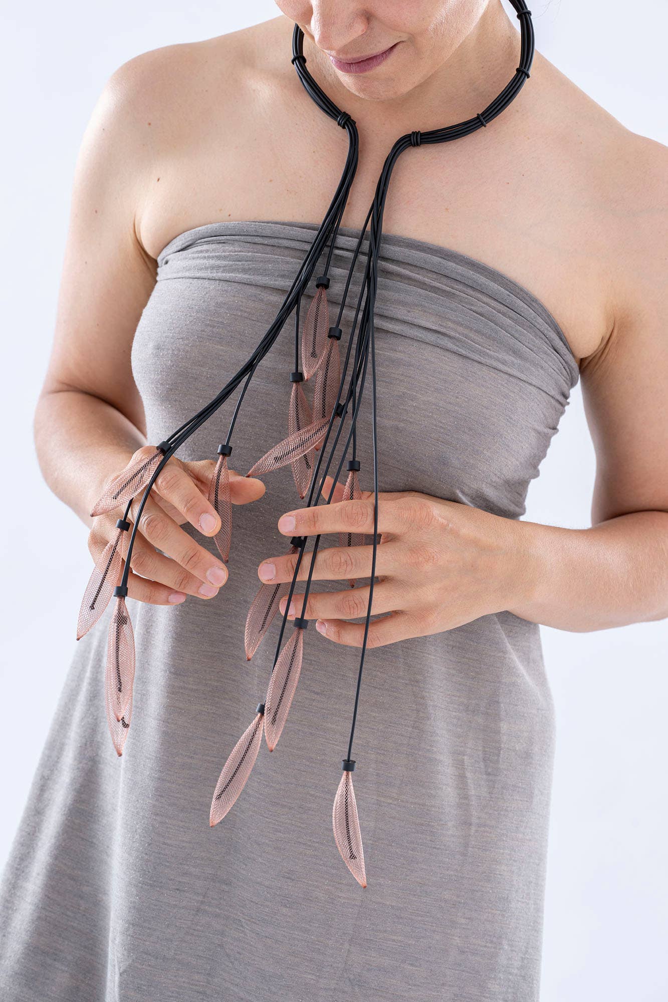 Rosalba Galati SRL - Wholesale Beaded/Pearl Necklace - Feather11