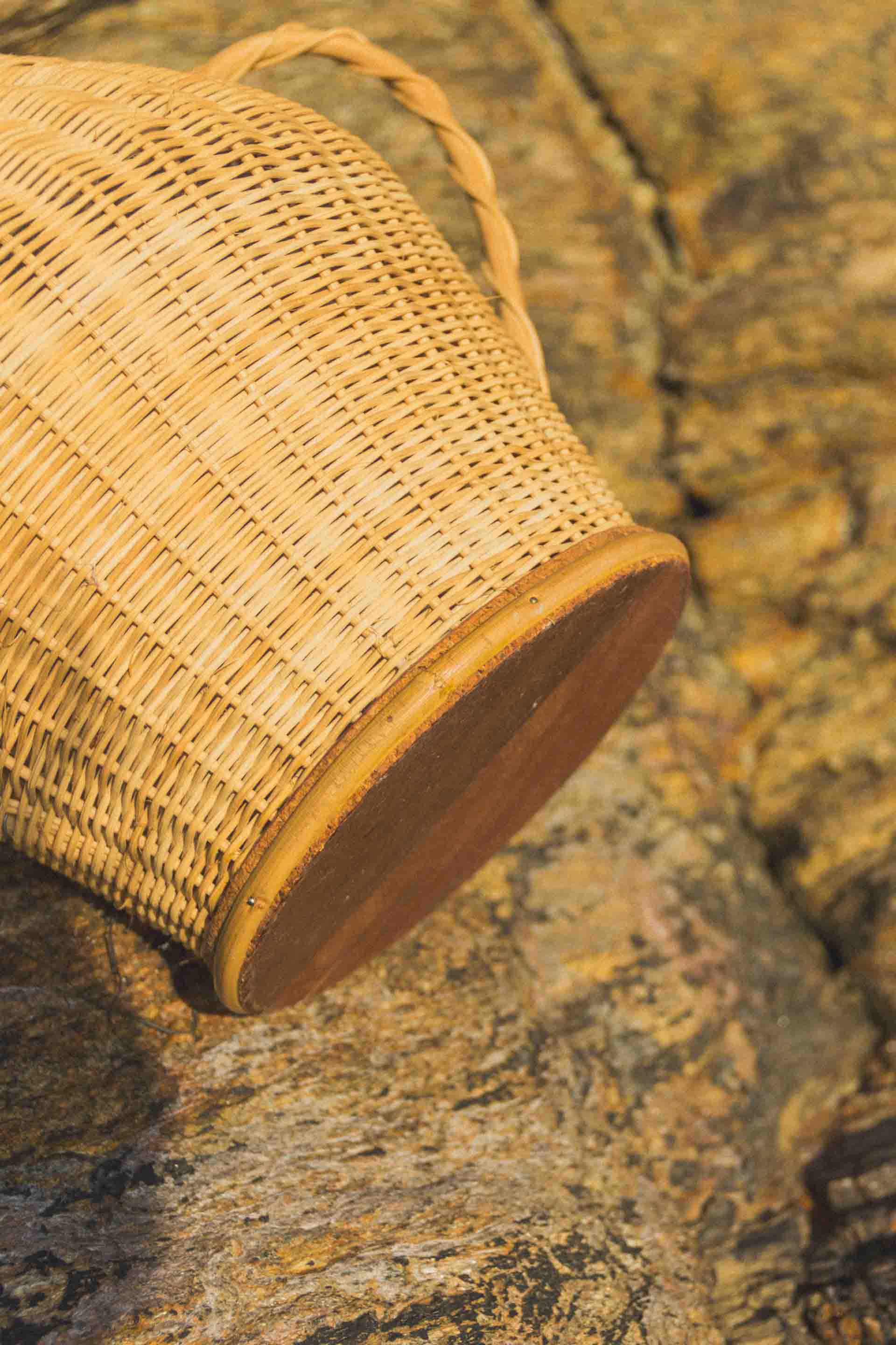 Eloge - Wholesale Vase - Wicker amphora7