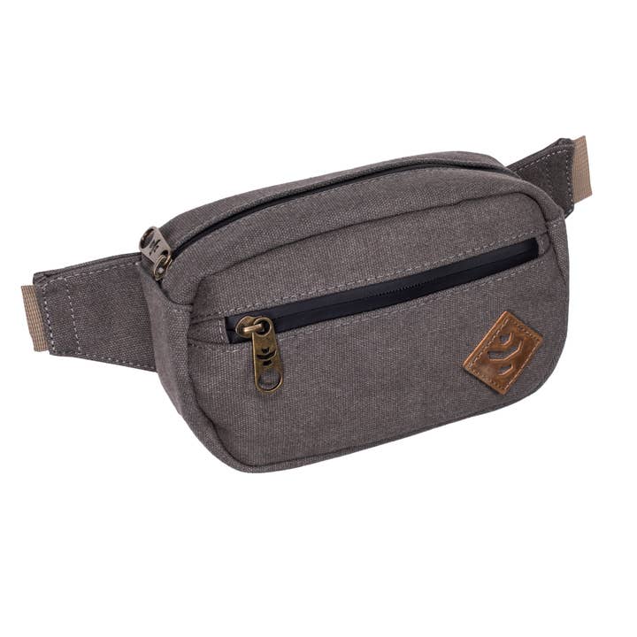 Revelry Supply - Wholesale Crossbody Bag - Women's - The Companion Crossbody16