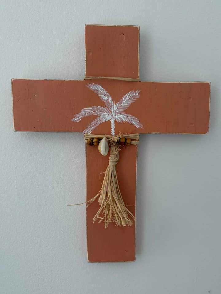 Palm and Raffia wall cross decor for wholesale by Hunter Kay Design
