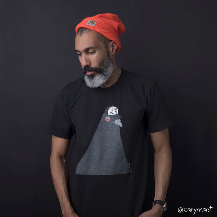 Grumpy Pigeon T-Shirt for engroshandel hos Caryn Cast Art