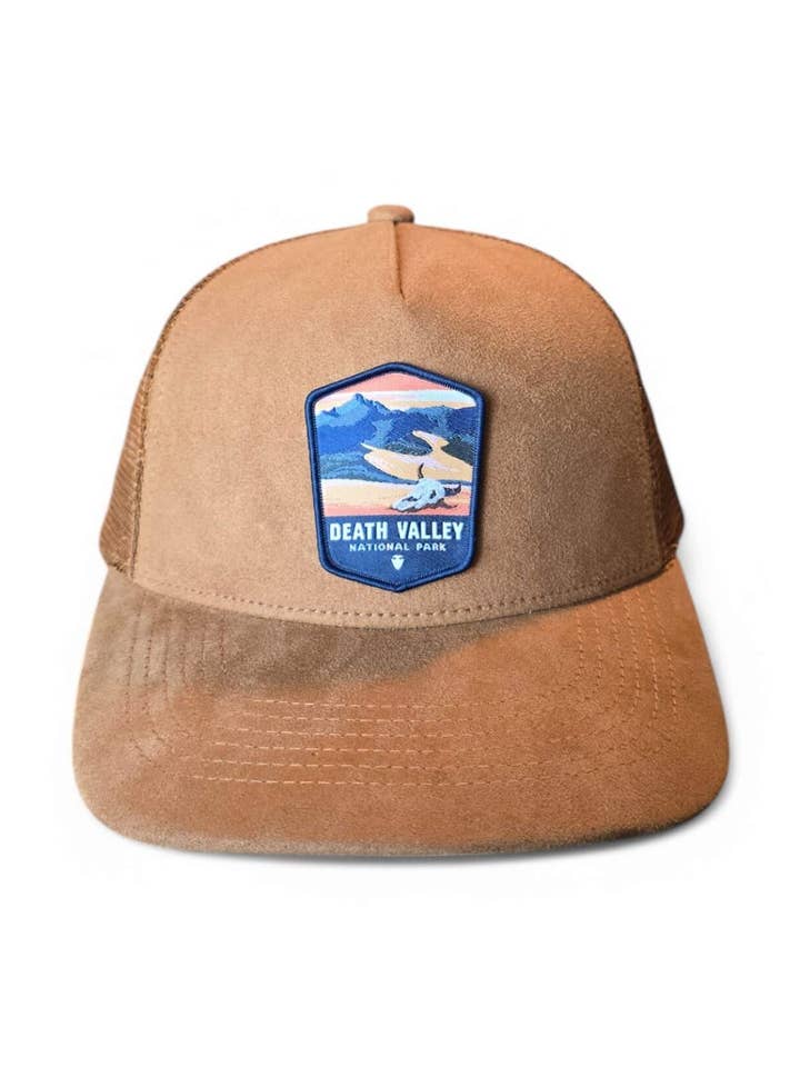 Casquette trucker snapback en suède du parc national de la Vallée de la Mort pour la vente par Moove Headwear