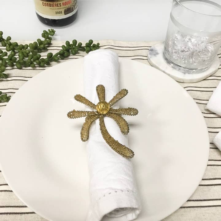 India Handicrafts Inc – Großhandel Serviettenringe – Serviettenring mit goldener Palme3