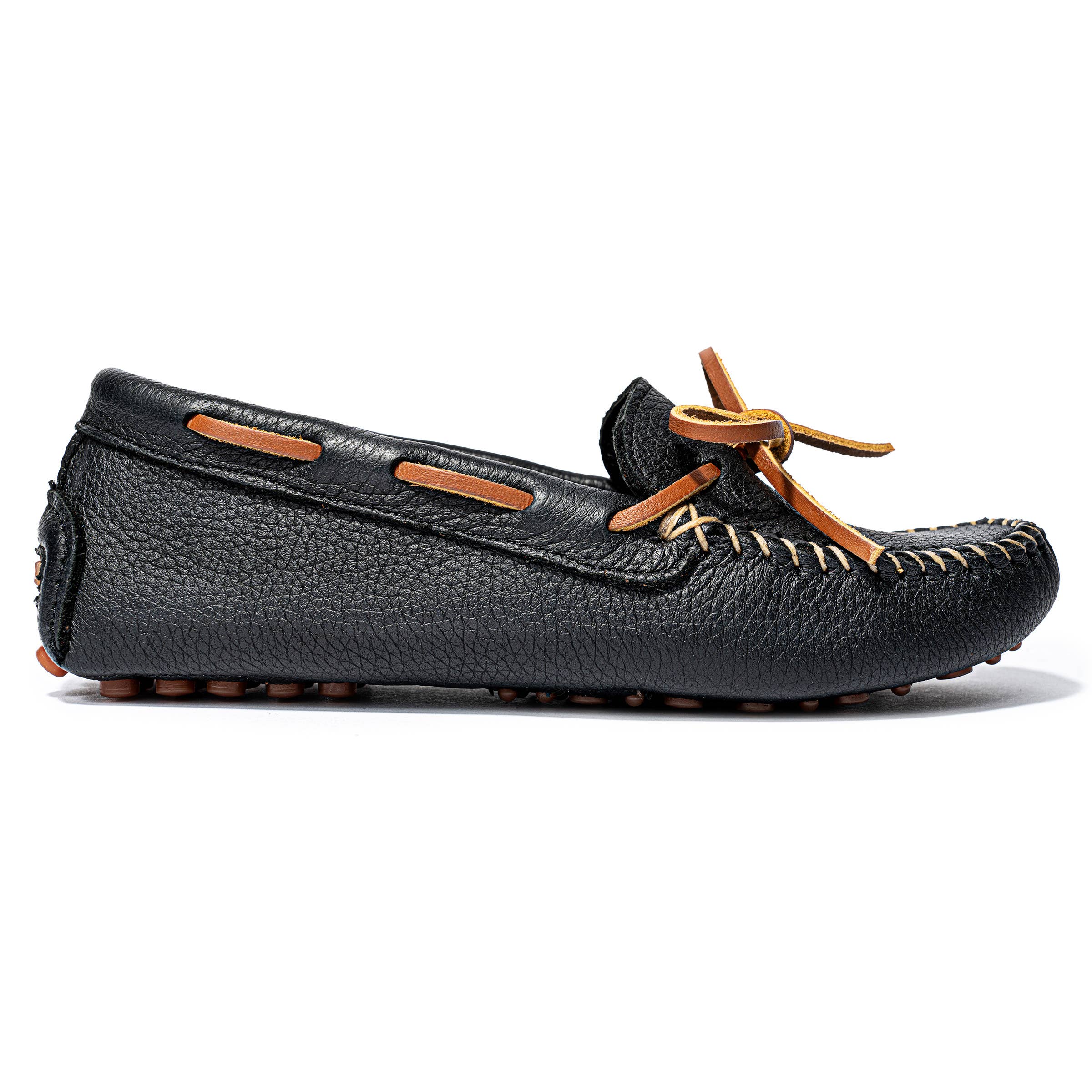 Minnetonka - Wholesale Loafers - Women's - Women's Classic Leather Driver Moccasin Loafer1