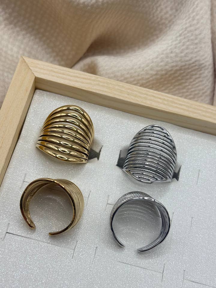 YOLA - Wholesale T-Shirt - Women's - Arce Linea ring