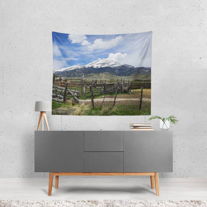 Ranch i bergen, Natursköna Wall Tapestry för wholesale av lostkatphoto