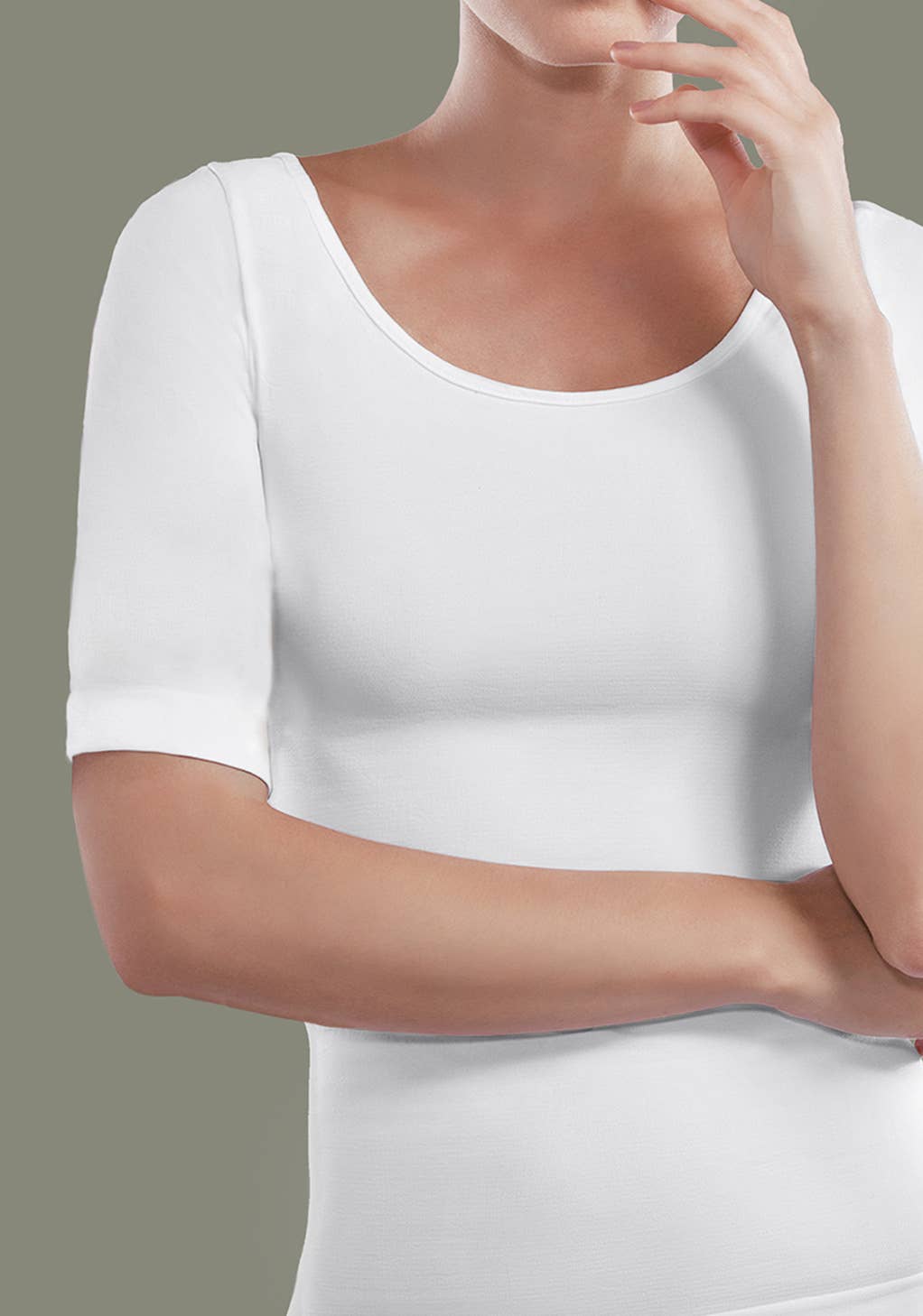 nudebutbetter - Wholesale T-Shirt - Women's - Short sleeve U-neck0