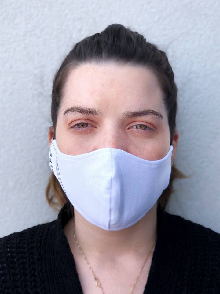 Masque Survivor Made - Blanc pour la vente par ADIFF