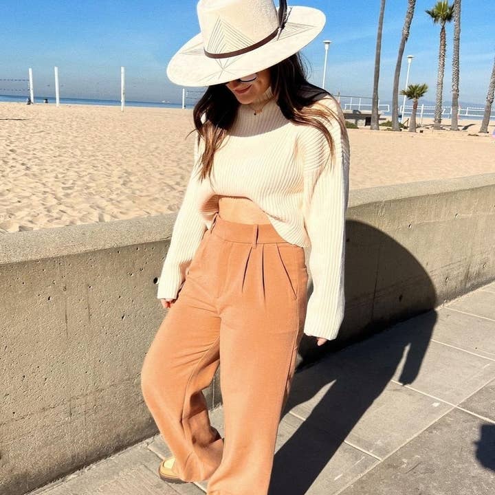 Beige Chapeau Couronne Télescope Xumal en vente sur Faire1