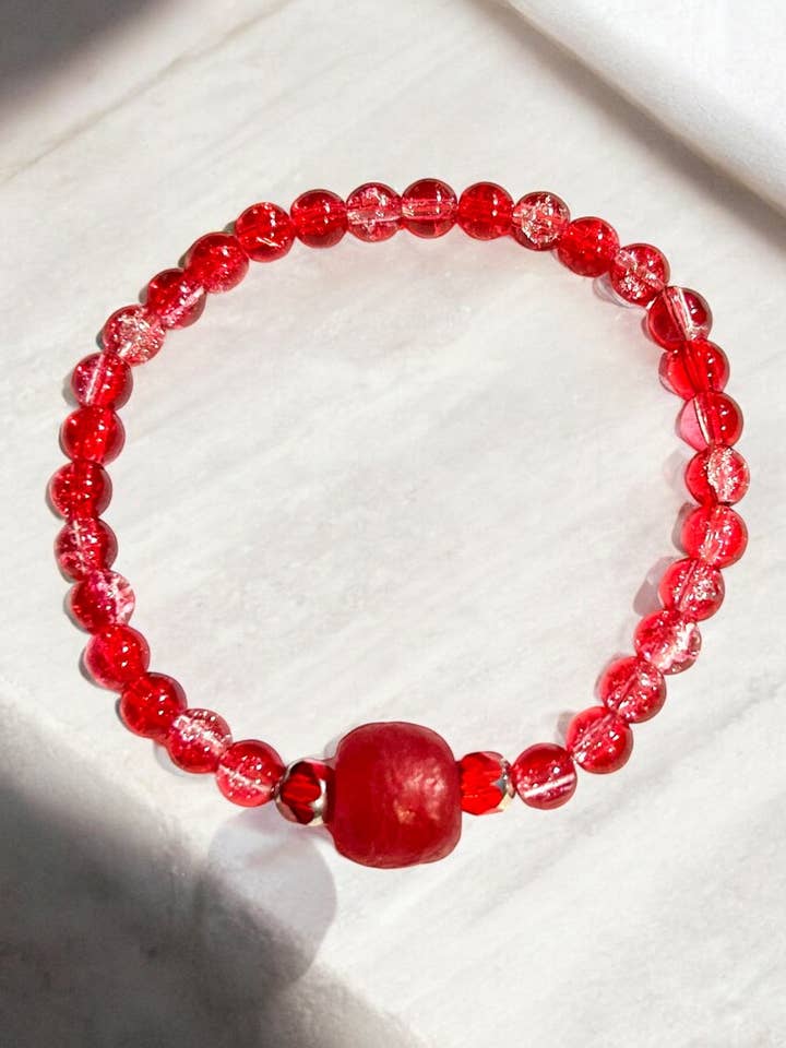 Valentijnsdag Rode Gebarsten Glas Stretch Armband voor wholesale door Beaded Vision Jewelry