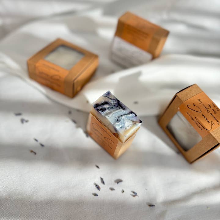 Dark Alley Seife (für ihn) Vegan, handgemacht, ganz natürlich, für den Großhandel von Soanna Candle Co.