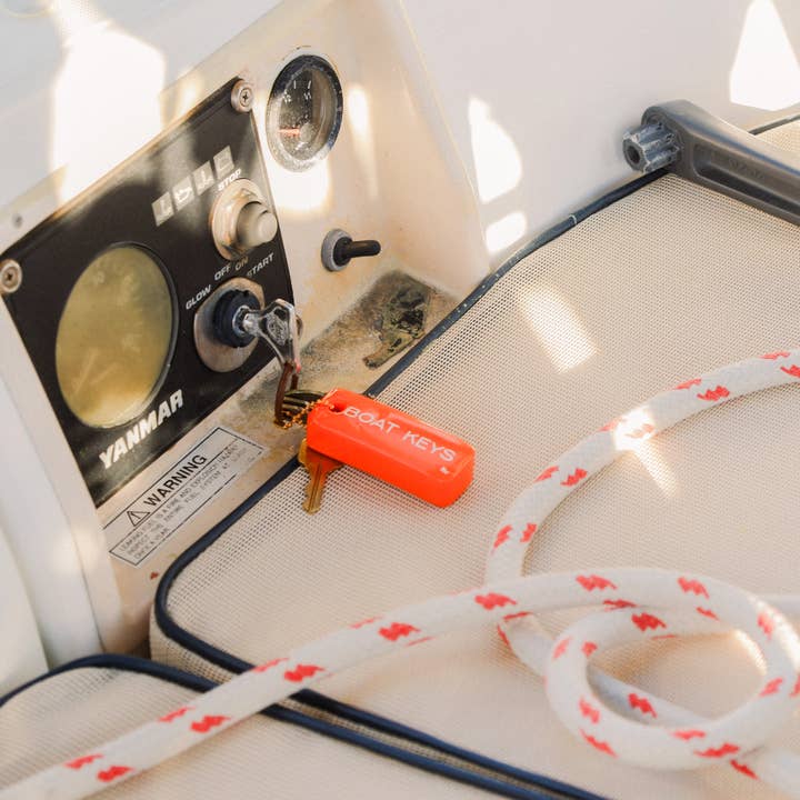 Freshwater Curated Goods - Wholesale Keychain – Unisex - BOAT KEYS Floating Keychain1