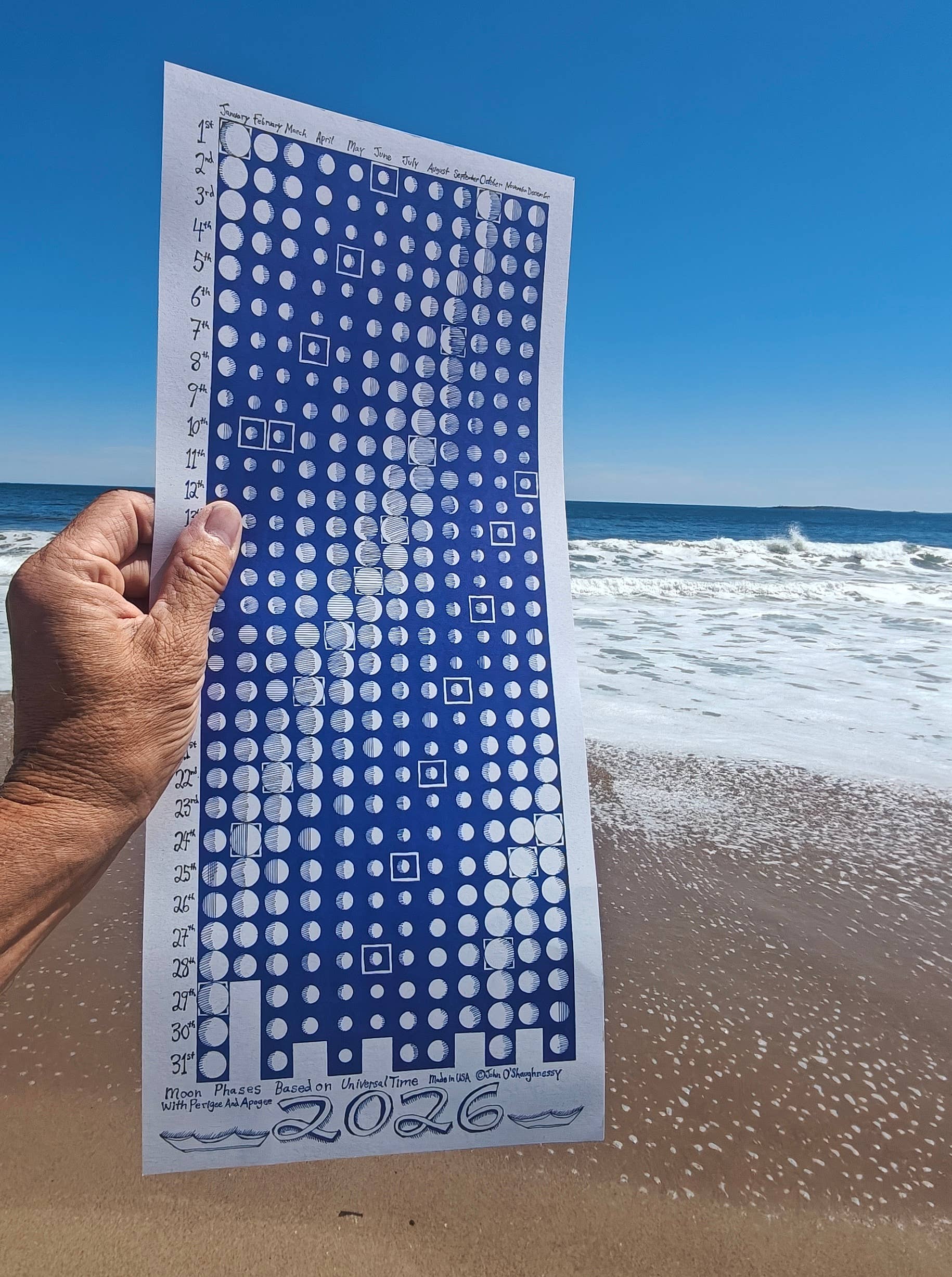 JD OShaughnessy - Vente Calendrier - Calendrier lunaire vertical 2026 avec périgée et apogée de la Lune6
