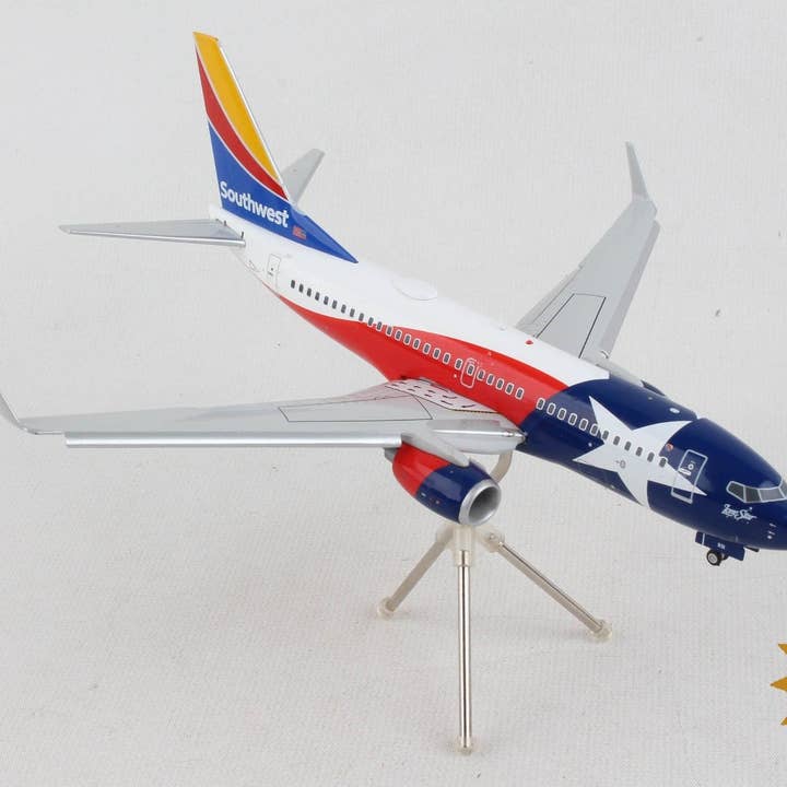 GEMINI200 SOUTHWEST 737-700 1/200 REG#N931WN LONE STAR ONE für den Großhandel von Daron Worldwide Trading