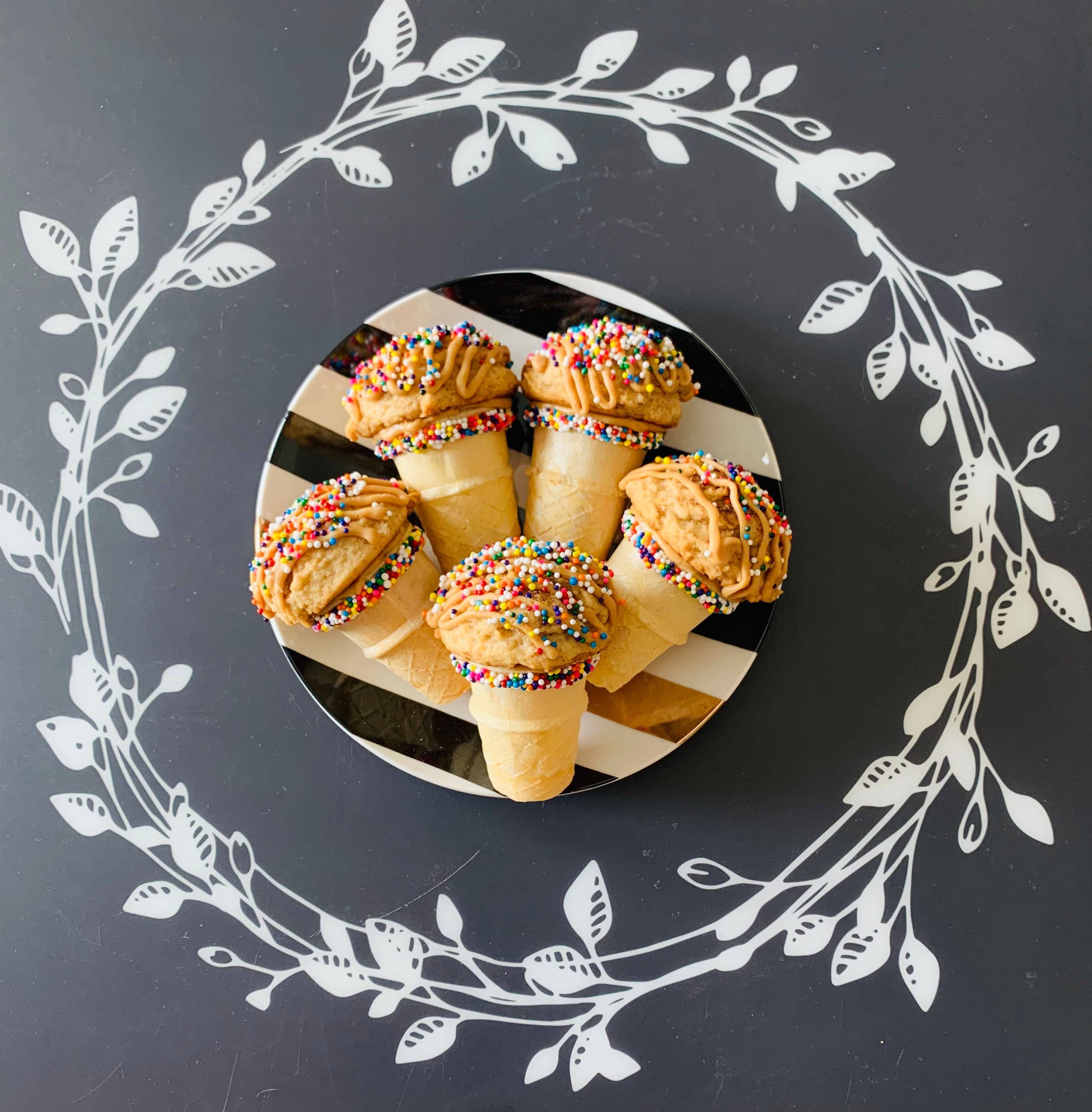 The Blue Cerebus Dog Bakery - Wholesale Pet Treats - Dog - Peanut Butter Haagen Dogz -🐾 TOP DOG PICK 🐾4