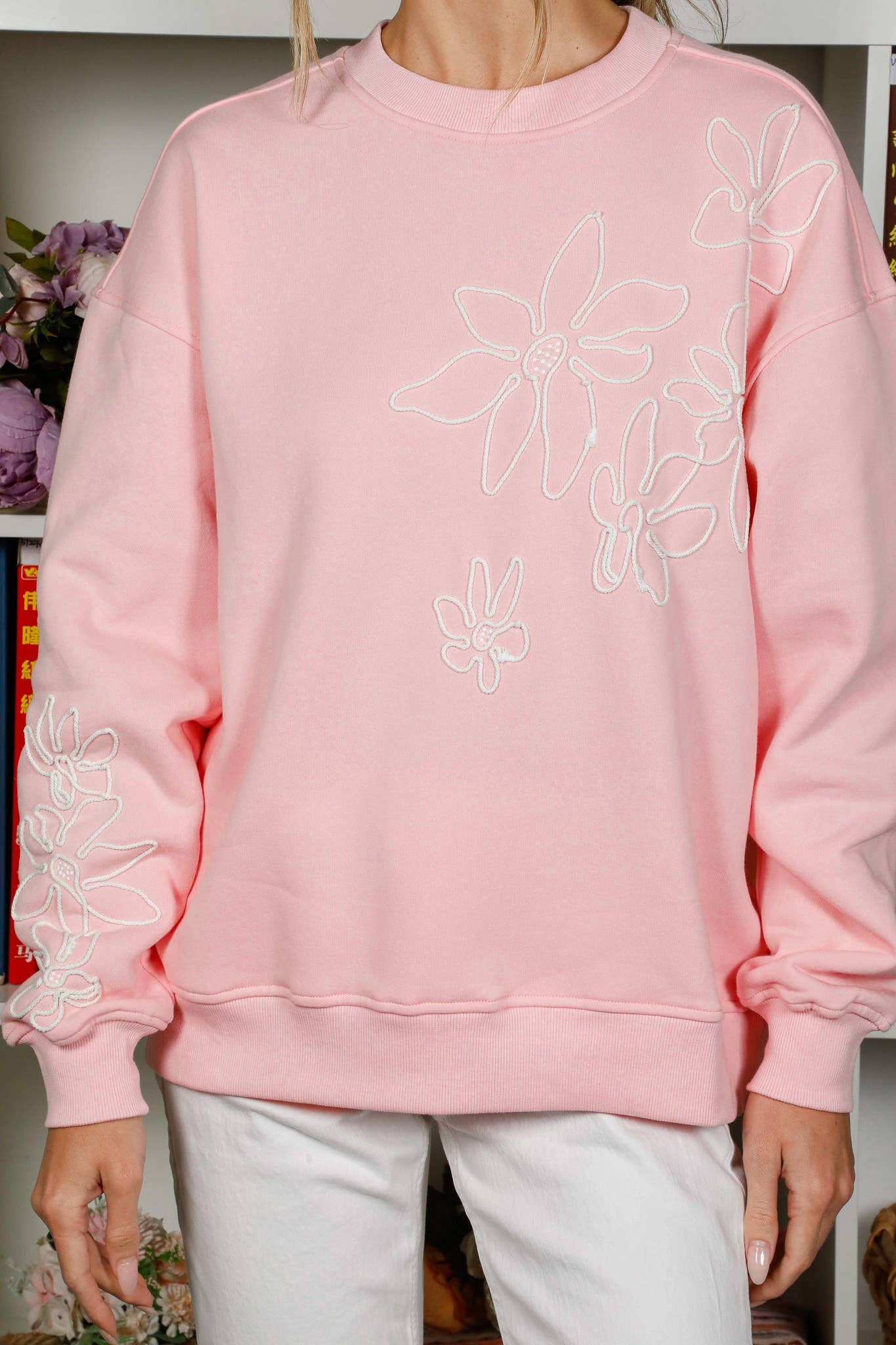 Vine & Love - Vendita all'ingrosso Felpa - Donna - Felpa girocollo a maniche lunghe con ricamo floreale VT822693