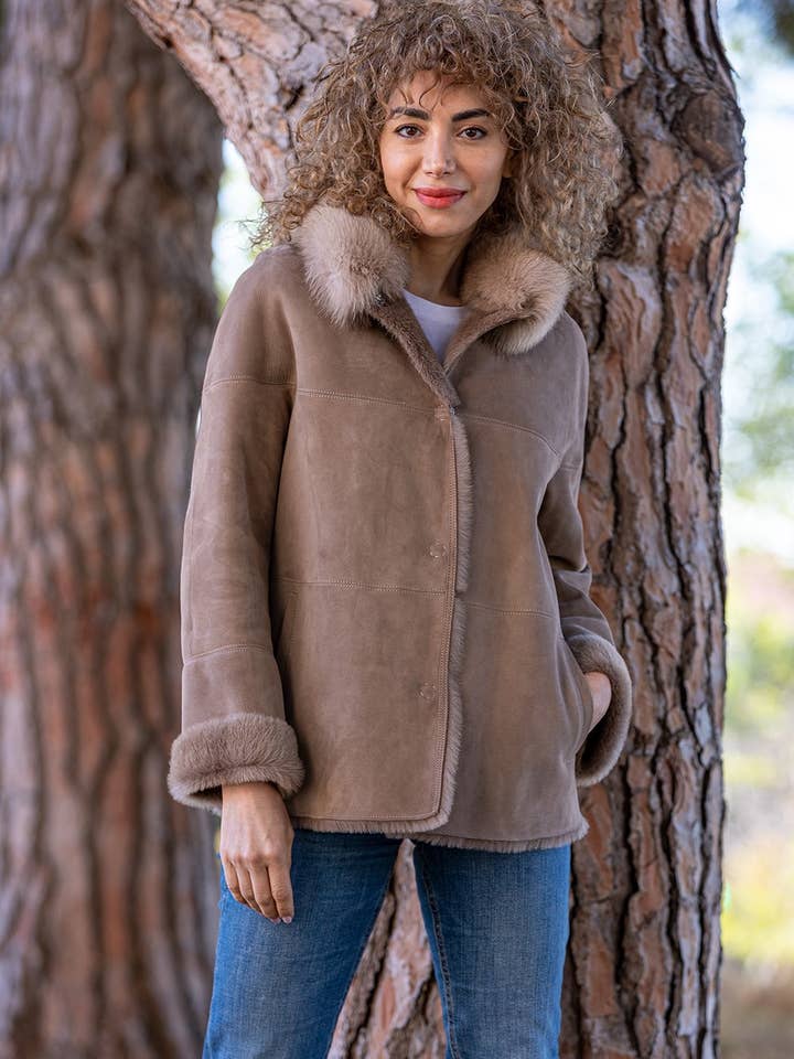 Dobbeltvendt jakke med rævekrave for engroshandel hos JOSE ROCA