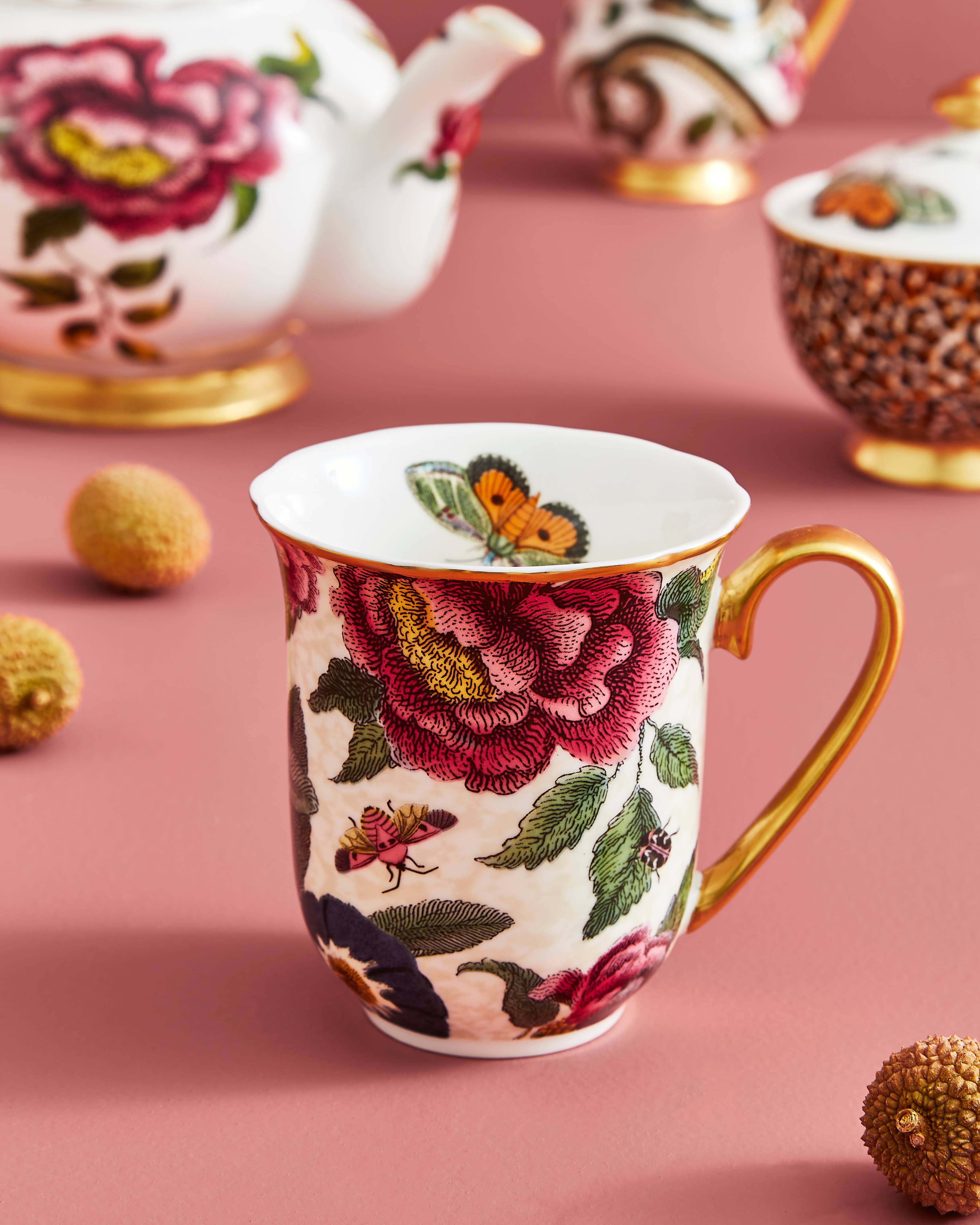 Portmeirion, Spode, Pimpernel, Nacthmann, Wrendale Designs - Wholesale Coffee Mug - Creatures of Curiosity MUG 12 oz (BLK/CREAM)6