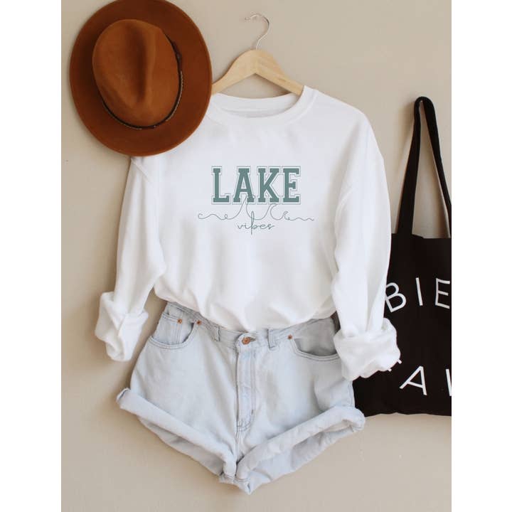 Lake Vibes Wave Art Graphic Women's Heavy Blend Sweatshirt for wholesale by PINK NABI