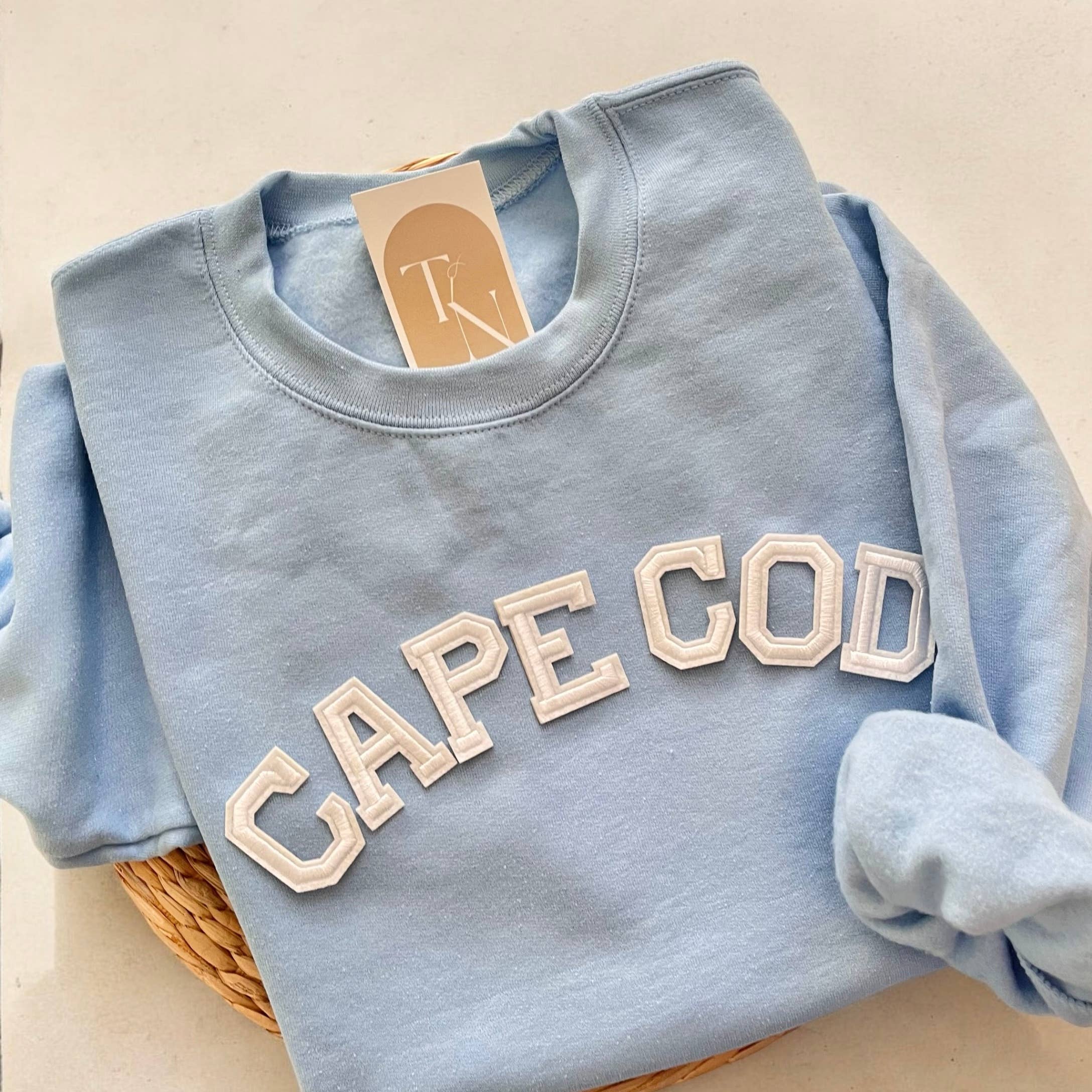 Threads And Needles, INC. - Vente Sweat-shirt – unisexe - Chandail à encolure ras-du-cou Cape Cod, chandail Massachusetts4