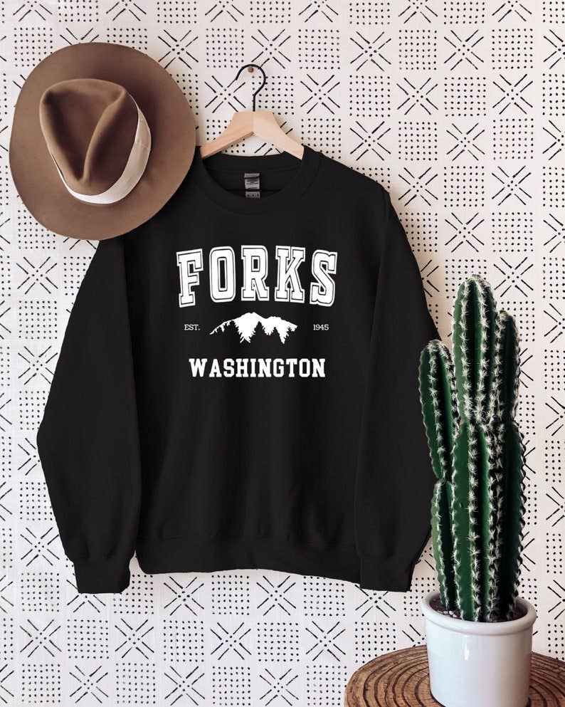 Desert Raine - Vendita all'ingrosso Felpa stampata - Donna - Felpa con montagna Forks Washington - Ispirata a Twilight3