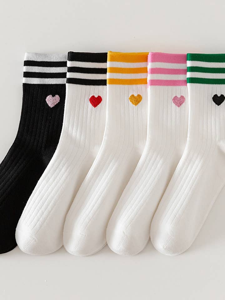 College Style Heart, Two Stripes Print Crew Socks_CWMS0900 and other Purchase Wholesale shashi. Free Returns & Net 60 Terms on Faire trending on Faire.
