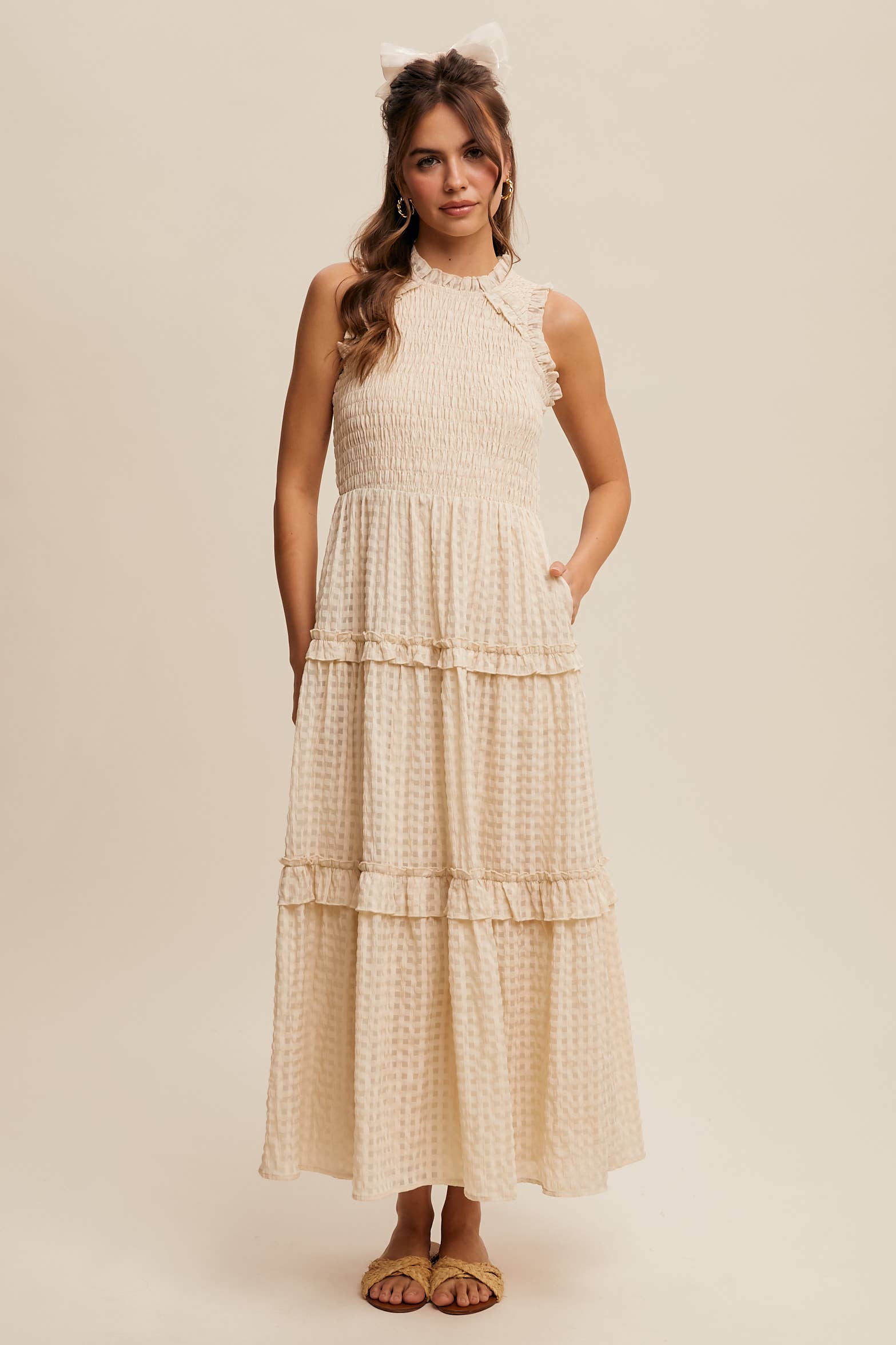 Listicle – wholesale Dress – Women's – Sleeveless Gingham Maxi Dress with Ruffle Details25