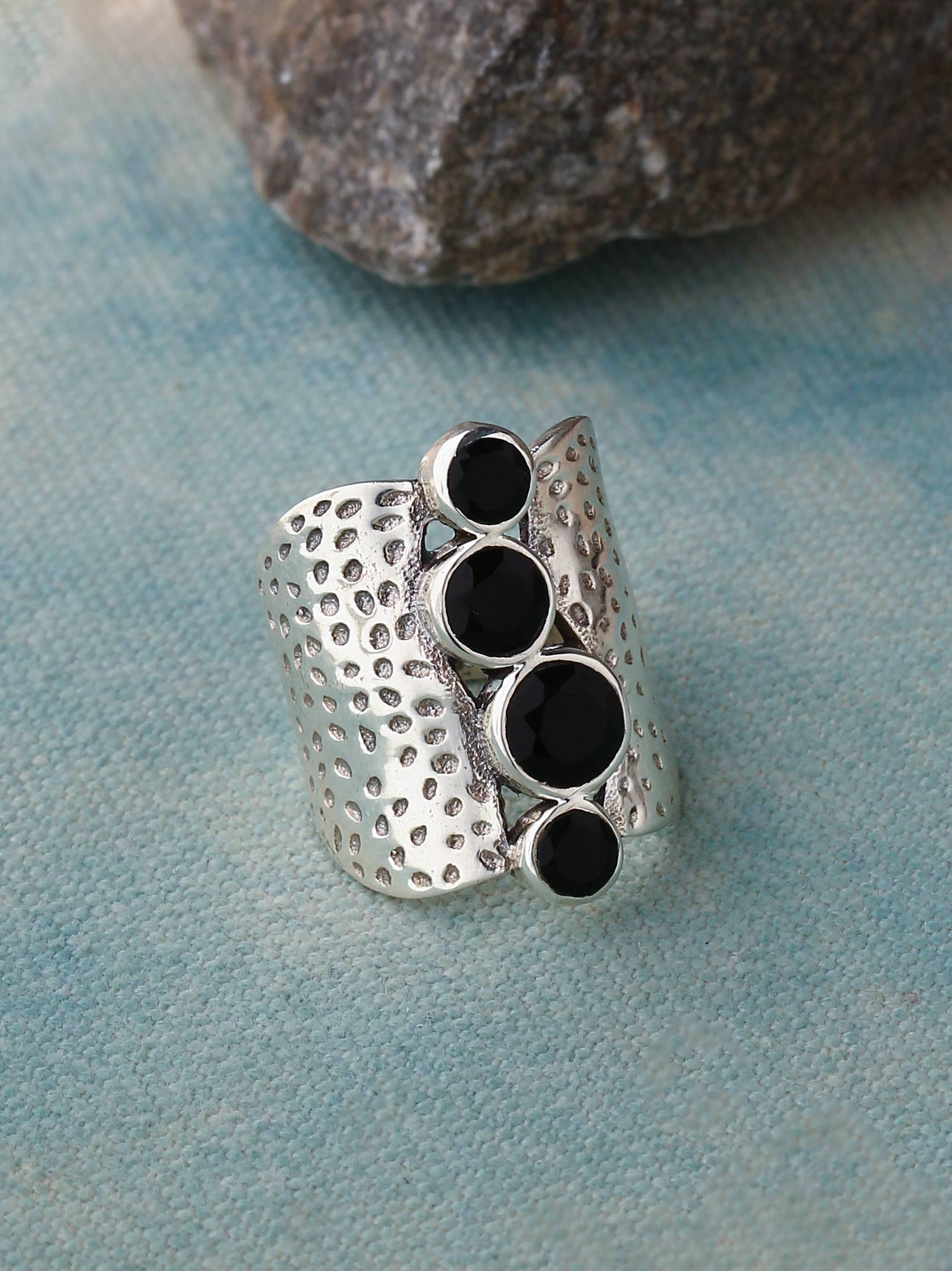 Tiramisu - Wholesale Cocktail/Statement Ring - Black Onyx 925 Sterling Silver Hammered Statement Ring