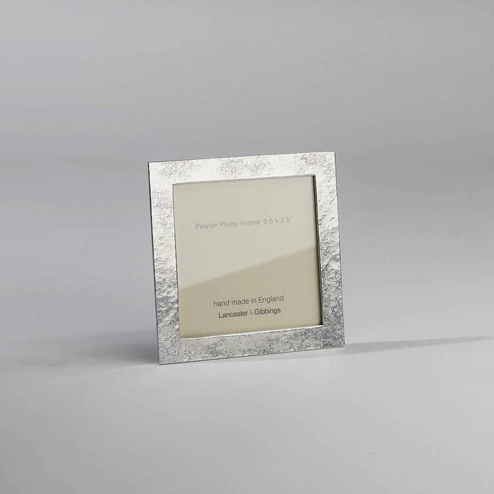 Lancaster and Gibbings - Wholesale Picture Frame - Sandstone No1 Hand Cast Pewter Photo Frame