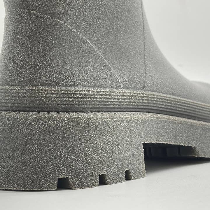 nat-2™ Bio Boot grey green vegan | 100% waterproof biodegradable rainboots for wholesale on Faire17