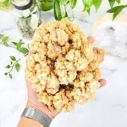 Calcite Naturelle Drusy pour la vente par The Hare And The Moon