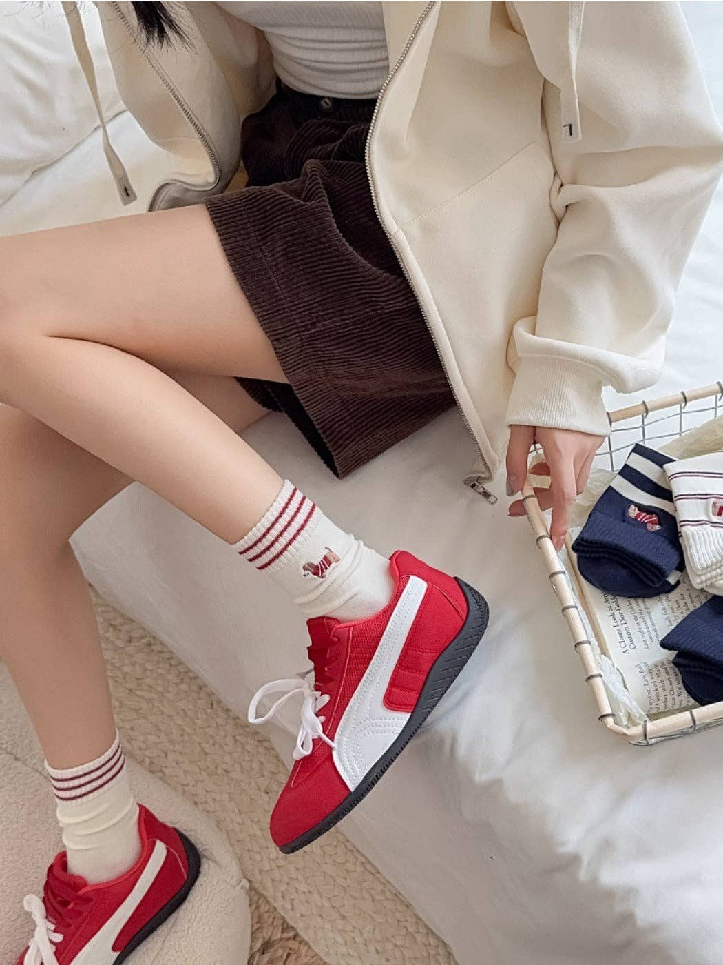 Funkyrel® Atzbranding Limited - Wholesale Sokken - Dames - Rufia - Cartoon Hond Geborduurde Gestreepte Sokken13