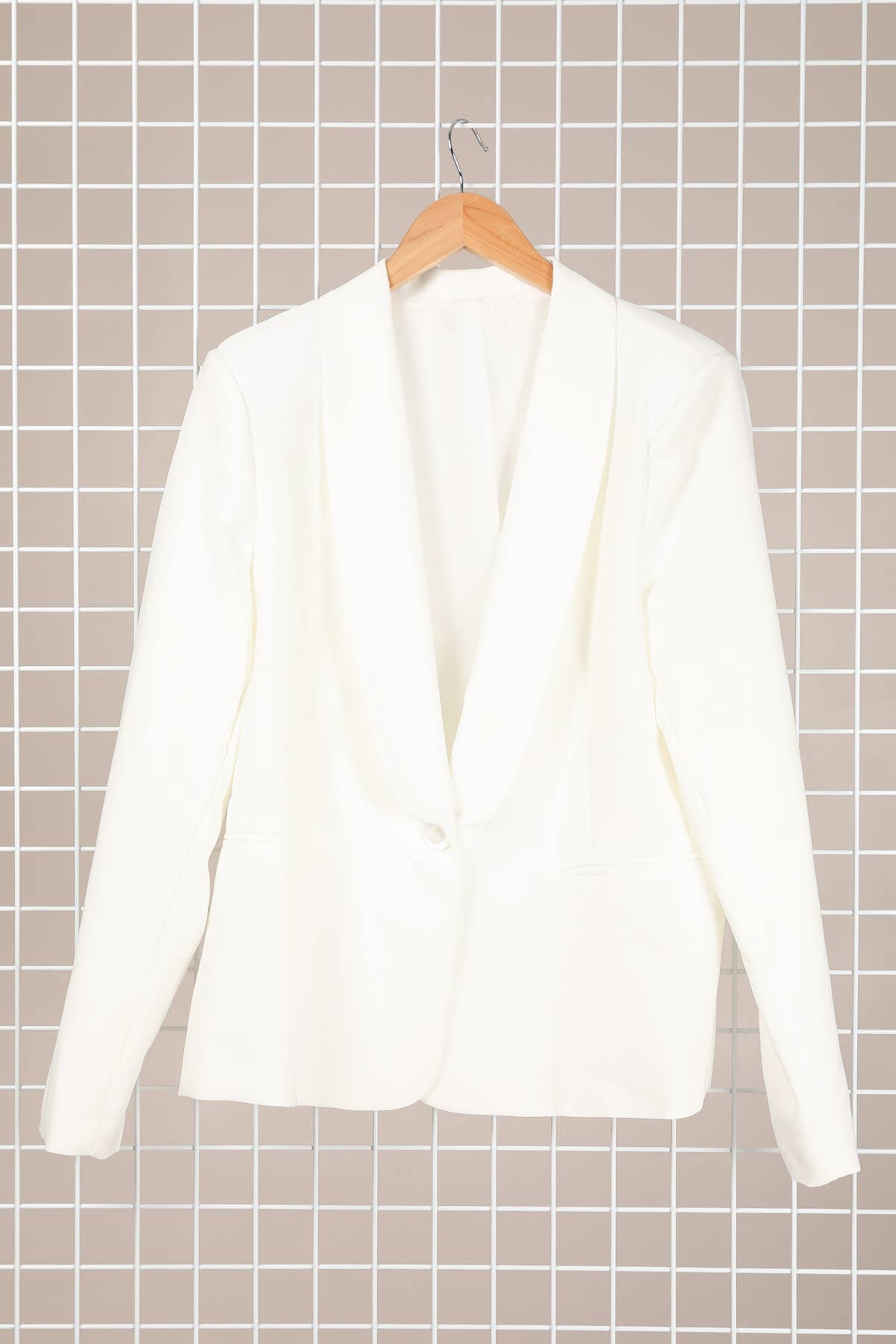 Afinity - Wholesale Blazer - Women's - Plus size blazer A6191GT– Elegance and comfort combined5