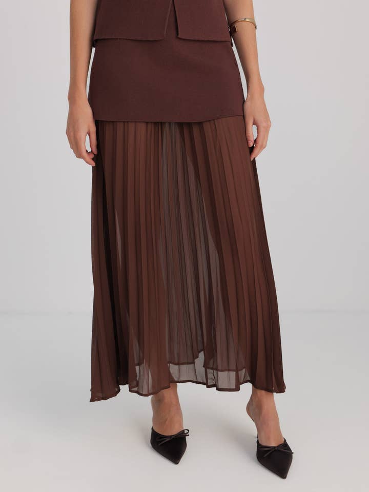 Jupe ÉGLANTINE 976 pour la vente par GOLDEN LIVE PARIS