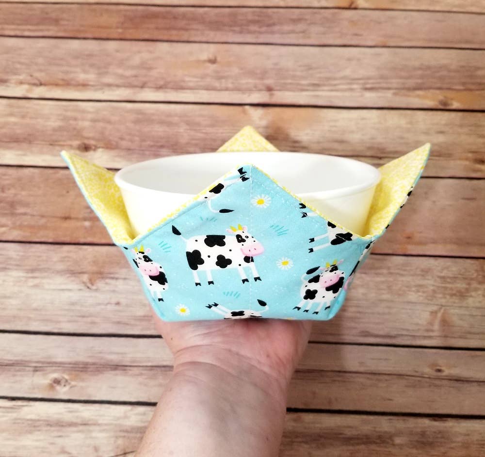Burpie Bibs Boutique - Wholesale Oven Mitt/Pot Holder - Cows Bowl Cozy Hot Pad, Cow Print Padded Bowl Holder5