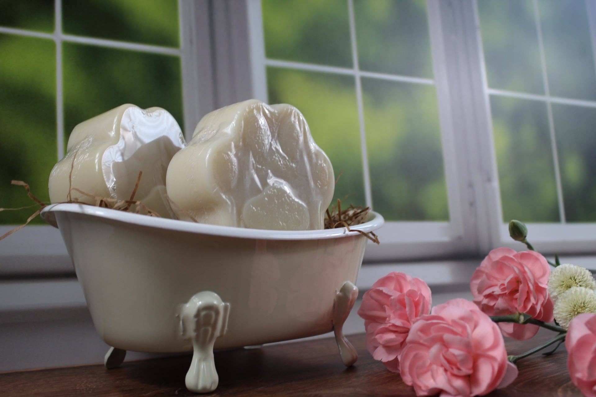 Wicked Bubbles LLC - Wholesale Pet Soap - Dog - Clean Paws - Woof approved0