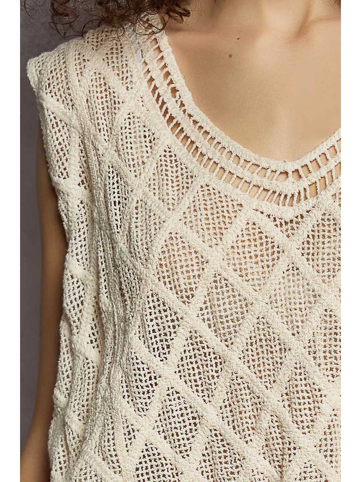 Pol Clothing - Wholesale Knit Top - Women's - V-neck Diamond Weave Crochet Sleeveless Knit Top 28