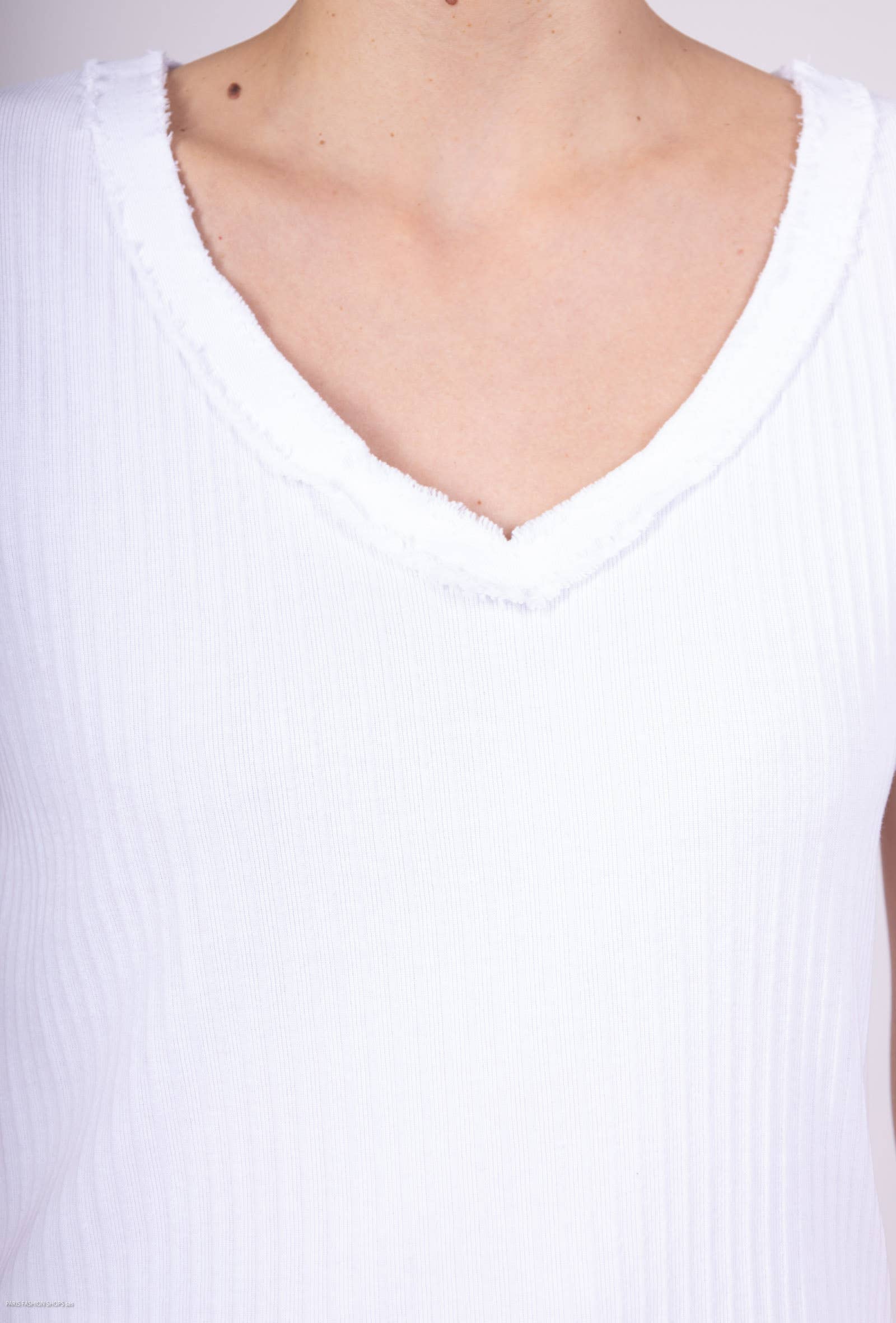 L'Emotion - Wholesale T-Shirt - Women's - Pleated V-Neck Cotton T-Shirt7