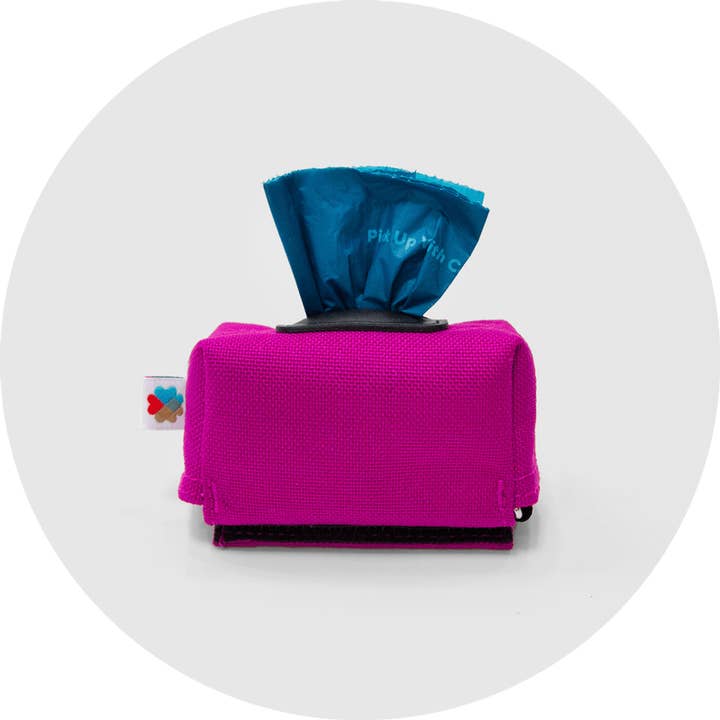 Wildebeest - Wholesale Pet Poop Bag Dispenser - Funston Dog Poop Bag Holder1