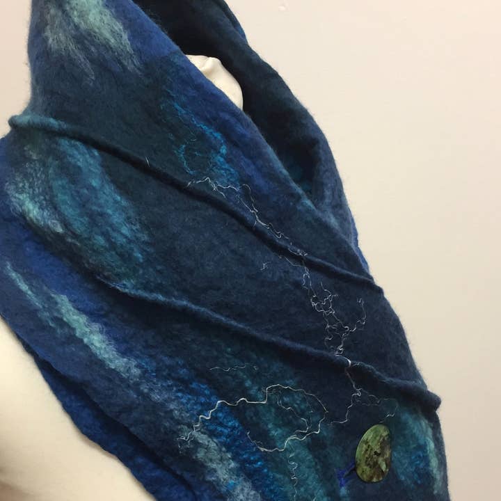 Elfn – Großhandel Schal – Damen – Blauer Filzwolle Schal, Nuno gefilzter handgefertigter Schal4