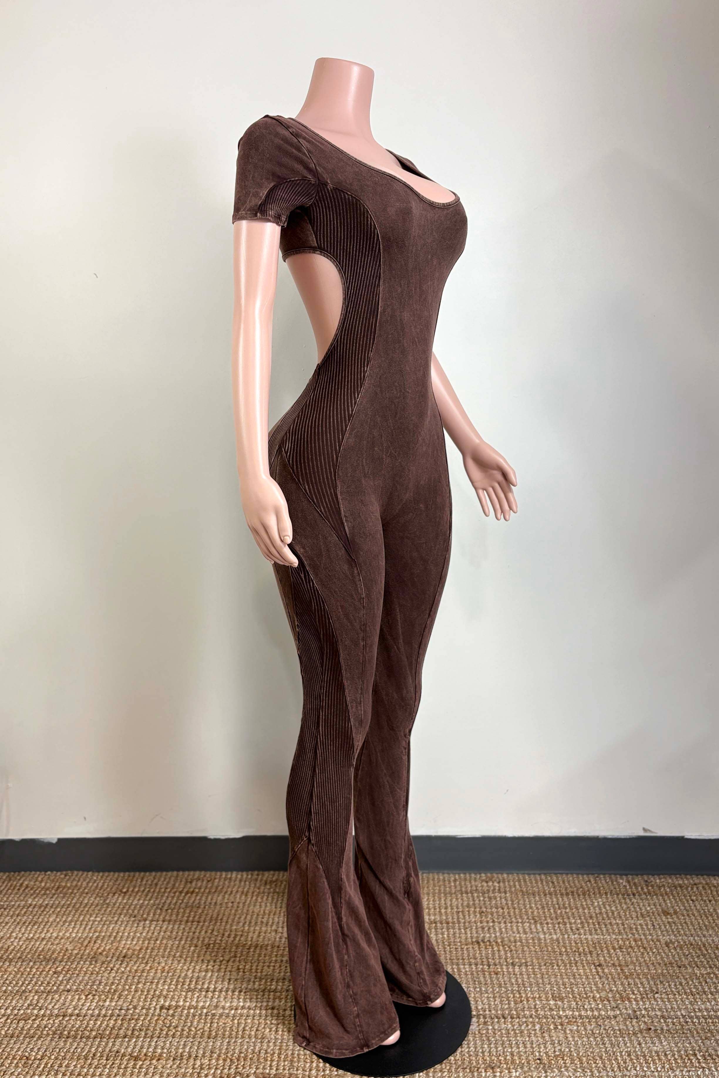 Dalia Studio – wholesale Jumpsuit – Women&#x27;s – MINERAL WASH OPEN BACK FLARE JUMPSUIT5