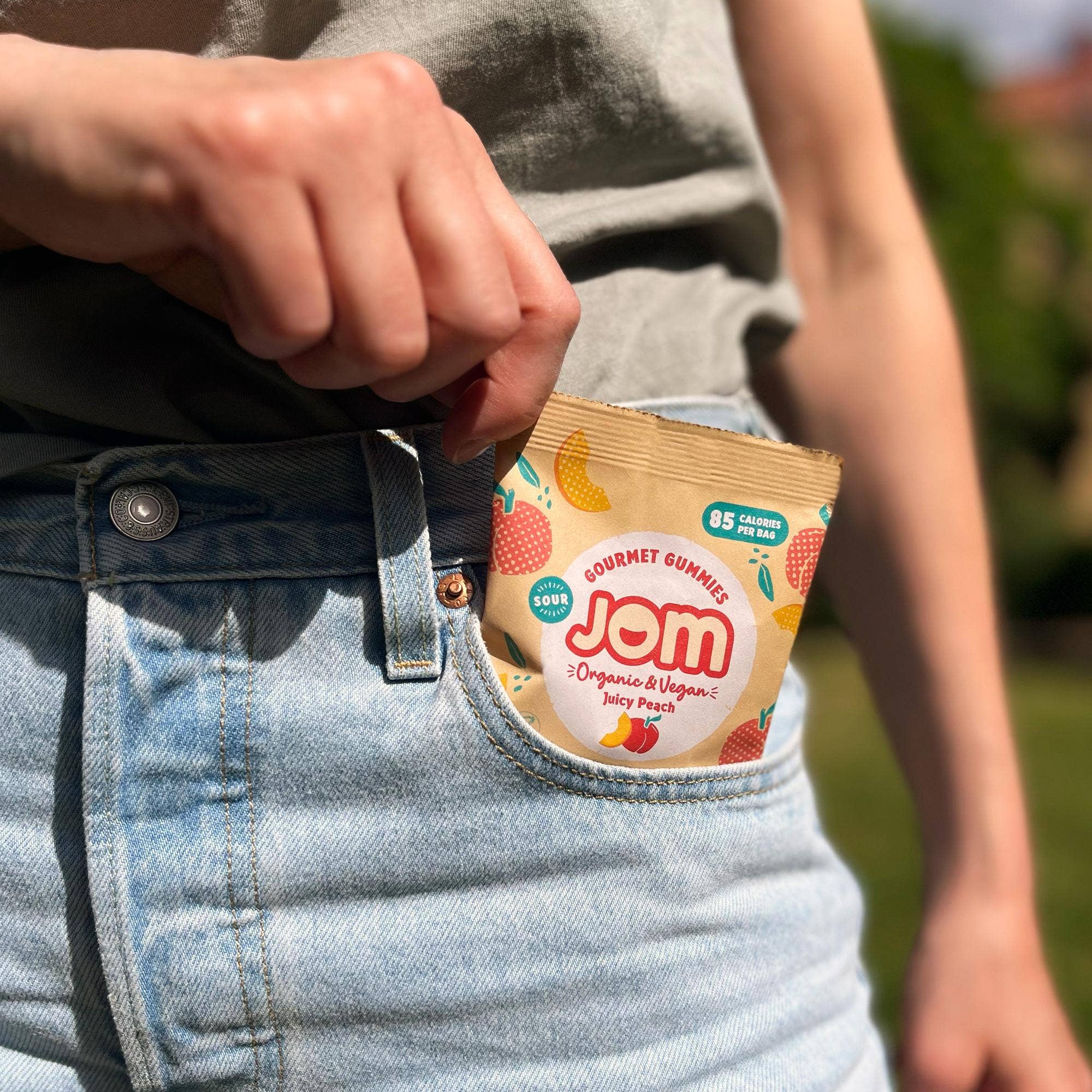 JOM - Wholesale Gummy - Snack Packs - Swedish Organic & Vegan Juicy Peach Gummies 1