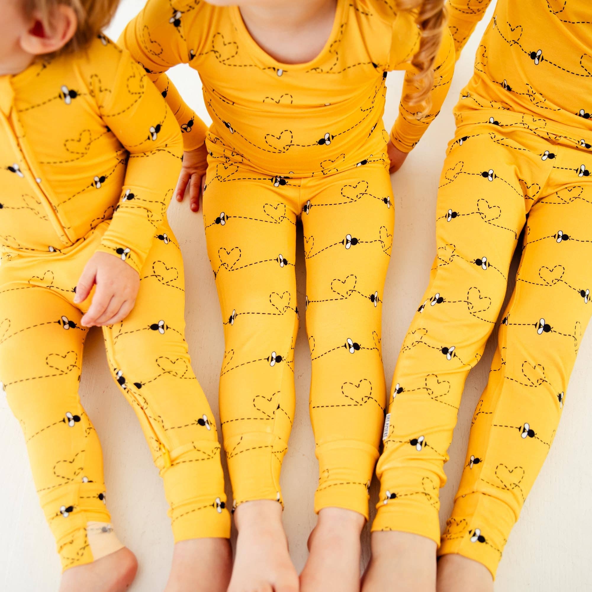 Dreamiere - Wholesale Pyjamaset - Kinderen - Bumble and Kind tweedelige pyjamaset4