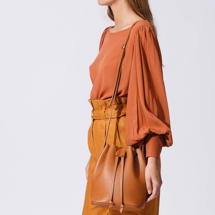 MESCH - Wholesale Crossbody Bag - Women's - Madison Bucket bag caramel5